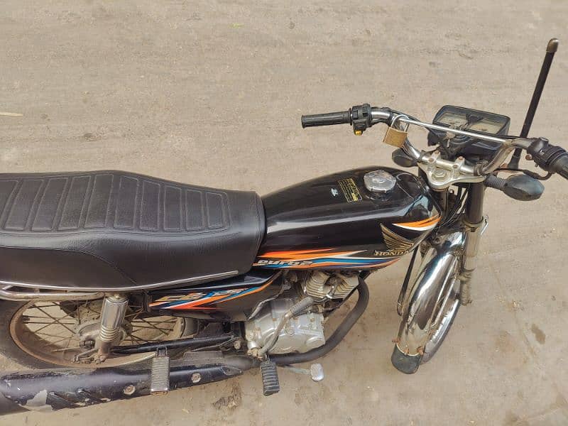 Honda cg 125 2018 exchange possible or sell 3