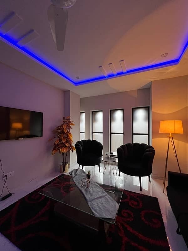 Daily Basis Rental Apartment / Bahria Rooms 1