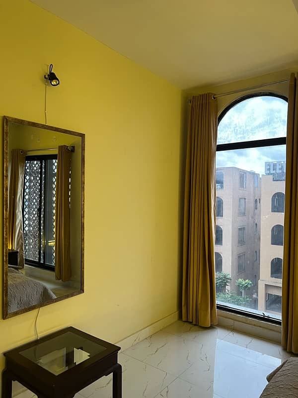Daily Basis Rental Apartment / Bahria Rooms 3