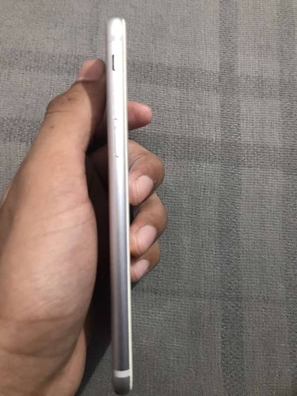 apple iphone 7 good condition 5