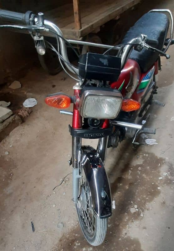 Honda CD 70 Rahimyarkhan Red 3