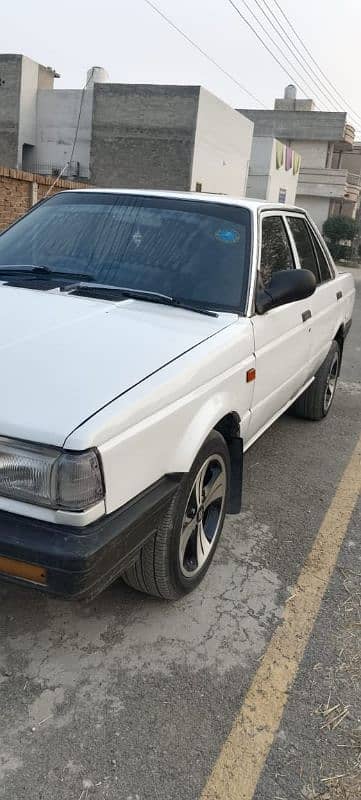 Nissan Sunny 1986 5