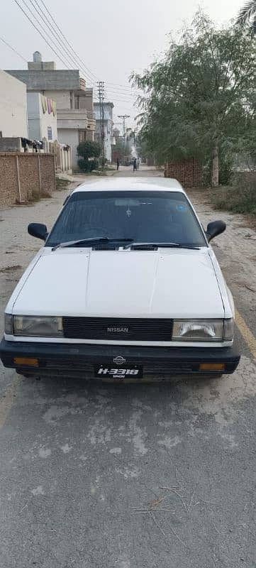 Nissan Sunny 1986 6