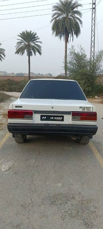 Nissan Sunny 1986 8