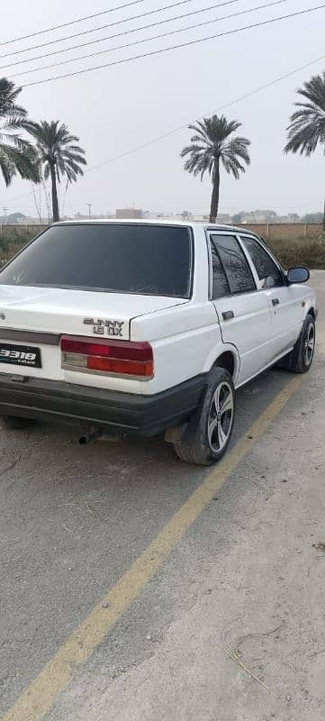 Nissan Sunny 1986 10