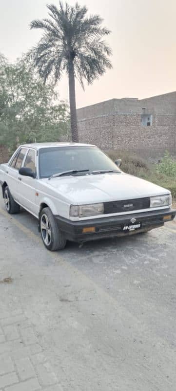 Nissan Sunny 1986 12