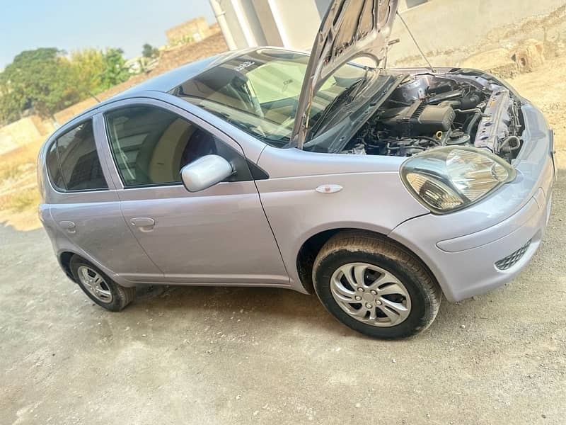 Toyota Vitz 2007 9