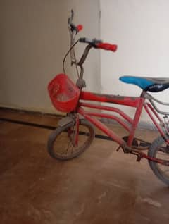 Very good bicycle for 5 to 6 years kids