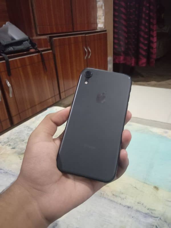 iphone xr 64 gb jv 83 battery health always good condition 3