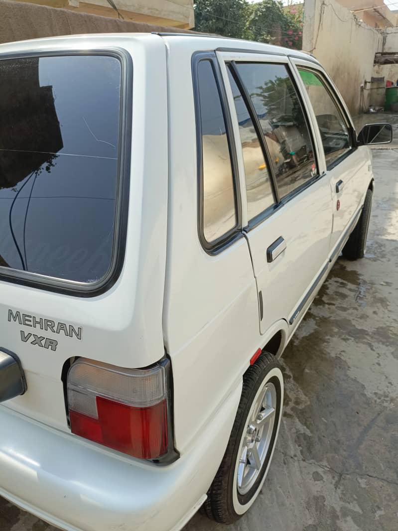 Suzuki Mehran VXR 2017 5