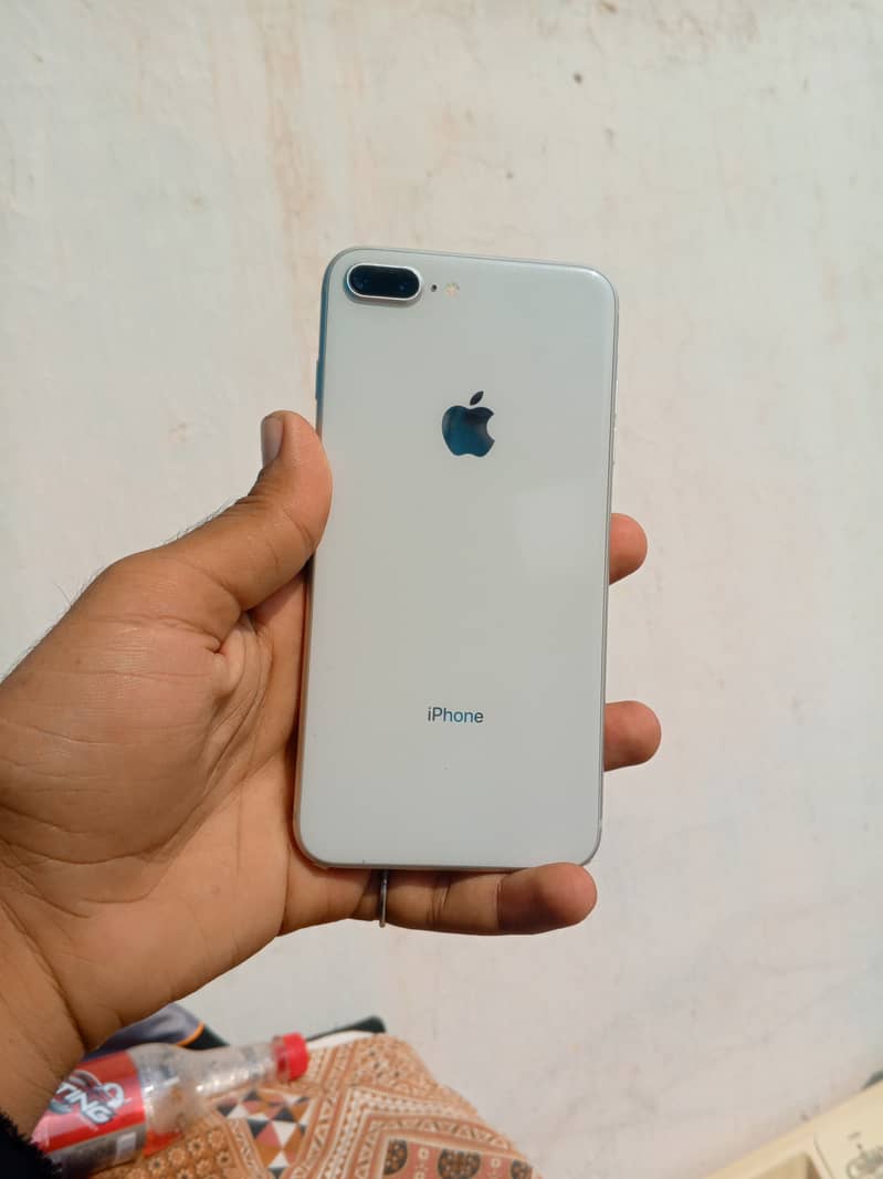 Iphone 8 plas 64 gb  battery health 76   non pta 10 by 10 condition Wh 0