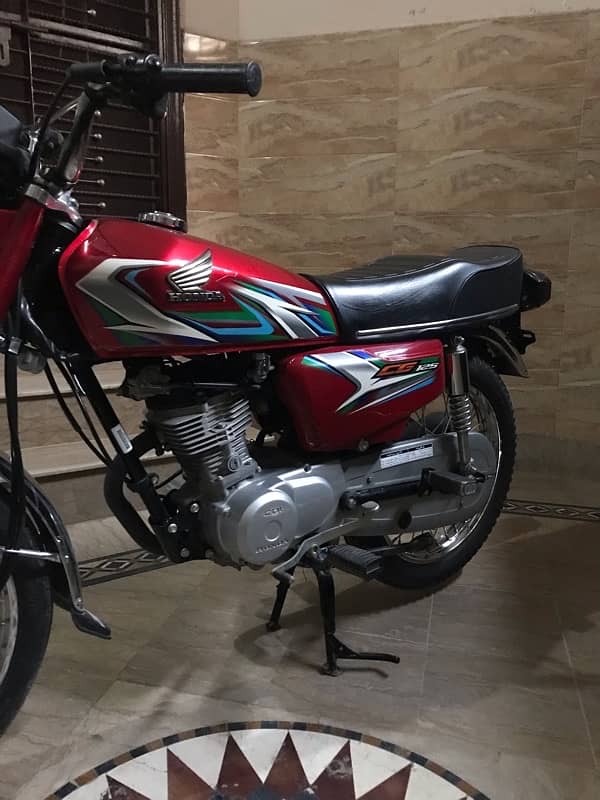 Honda CG 125 2023 3