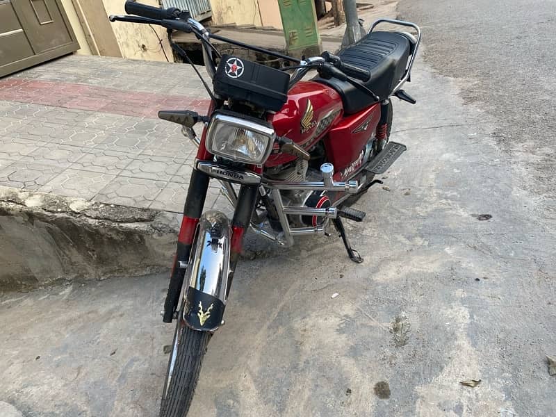 HONDA CG 125 2021 modal with genuine tanki tapa sath hy box mein pack 1