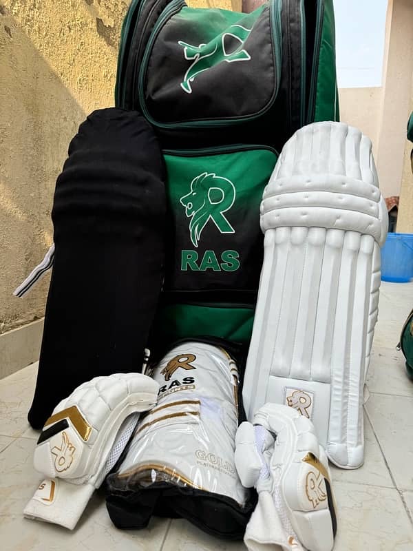 COMPLETE BRAND NEW CRICKET KIT RAS SPORTS BEST QUALITY 0