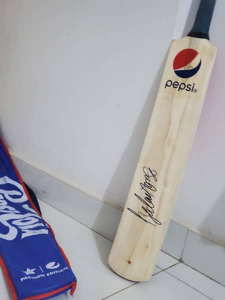 Babar azam signature bat 1