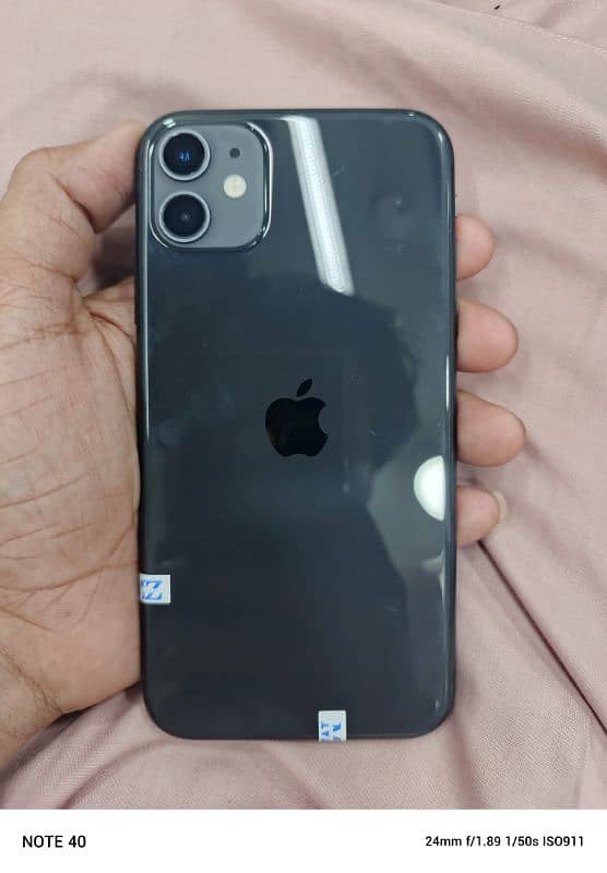 Selling IPhone 11 0