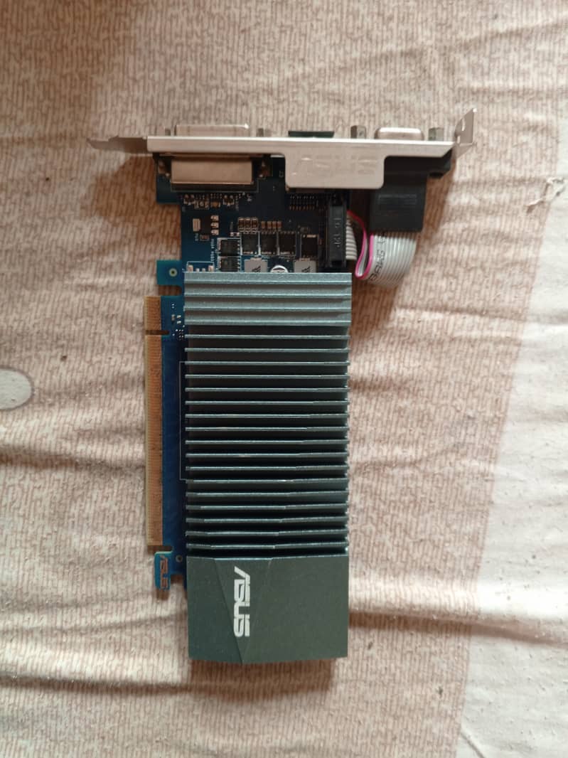 Nvidea Gt 710 1gb DDR 5. Slightly used but new 4