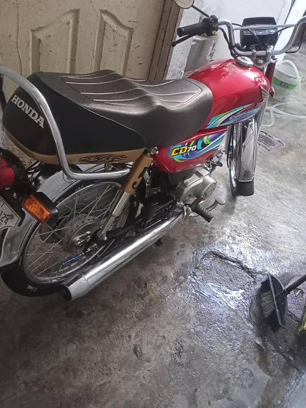 Honda 70 like new 5