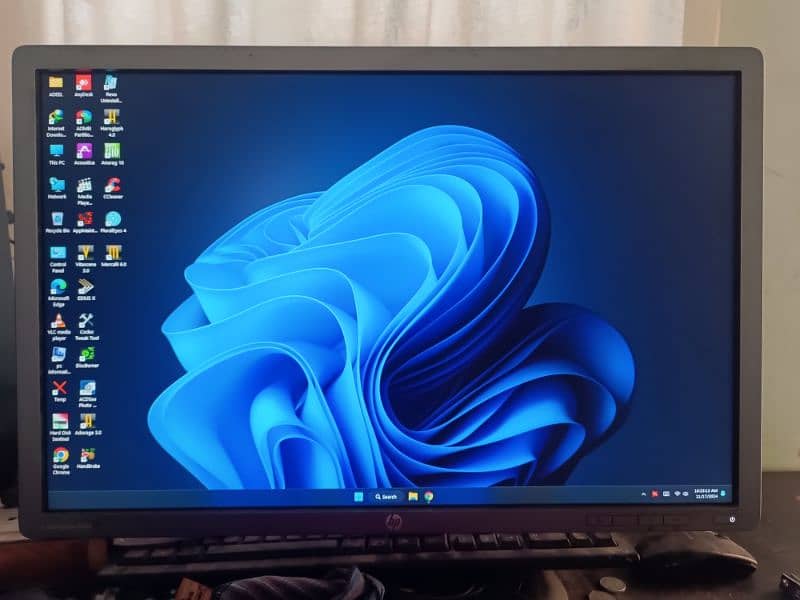 24 inch LED urgent sale 2