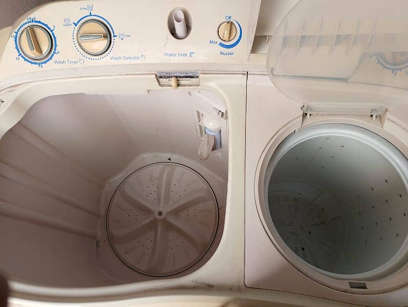 hair washing machine with dryer good condition 2