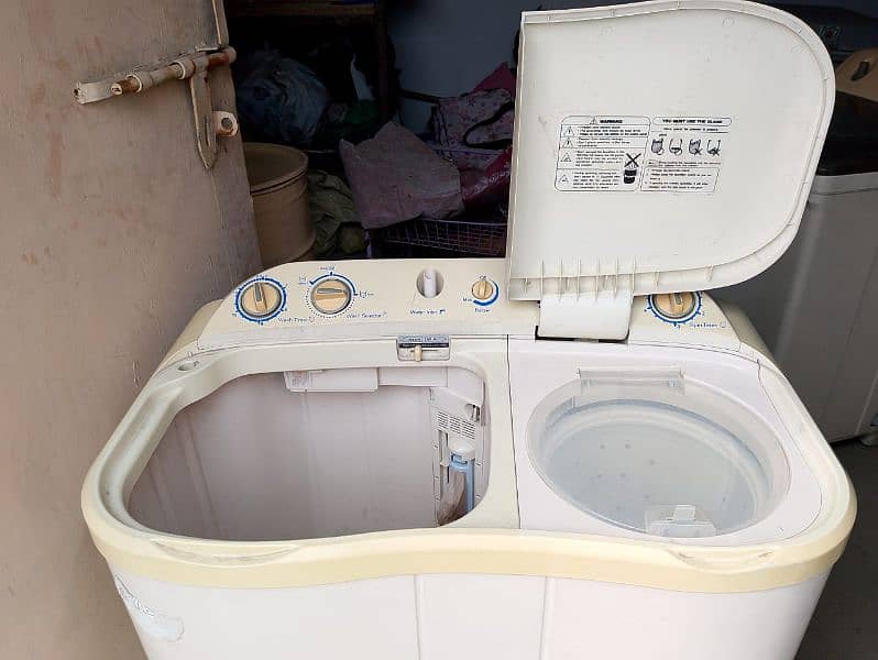 hair washing machine with dryer good condition 3