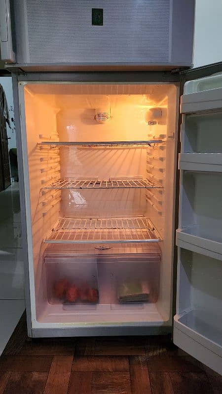 Haier Refrigerator (370 Lit) 4