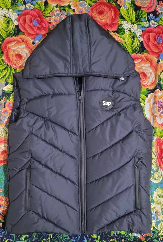 Puffer Jacket New Condition With Remove able Cap [SUP] 3