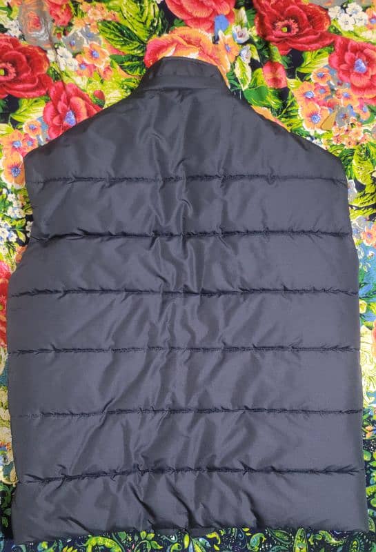 Puffer Jacket New Condition With Remove able Cap [SUP] 4