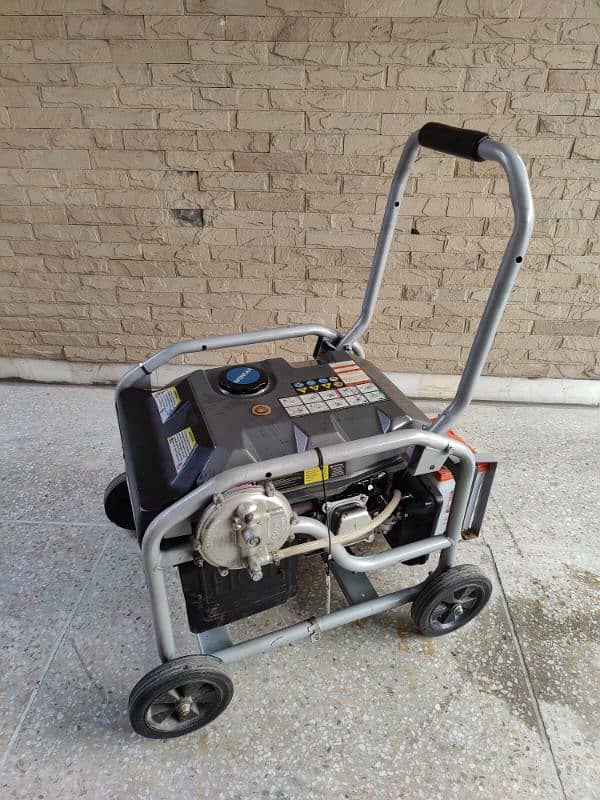 Hyundai Gasoline Generator 3 KW (HGS3500) 0