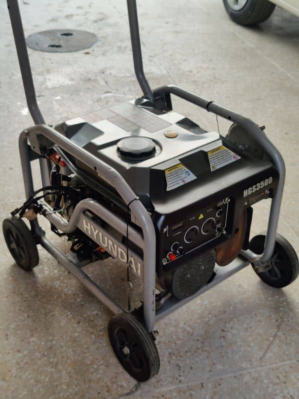 Hyundai Gasoline Generator 3 KW (HGS3500) 5