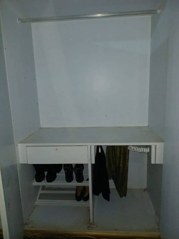 Four Door Wardrobe Excellent Condition 11