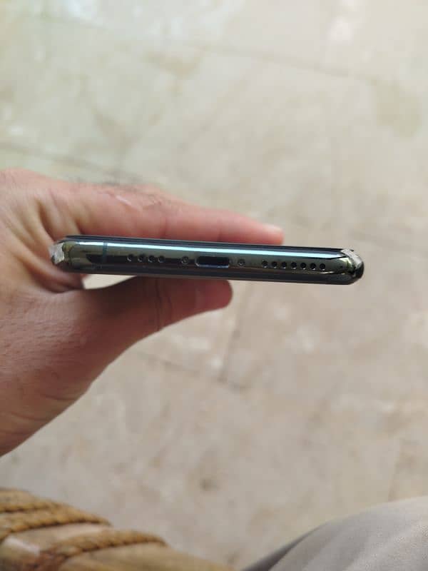 Iphone 11 pro max PTA approved 256 3