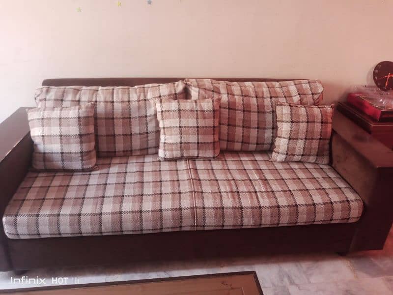 5 sitter sofa with glass table 3