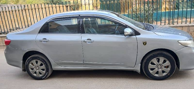 Toyota Corolla GLI 2011 4