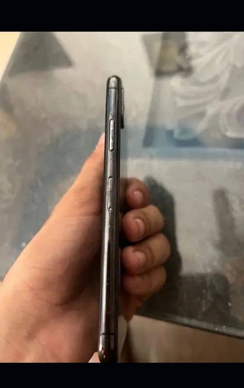 iPhone X 6