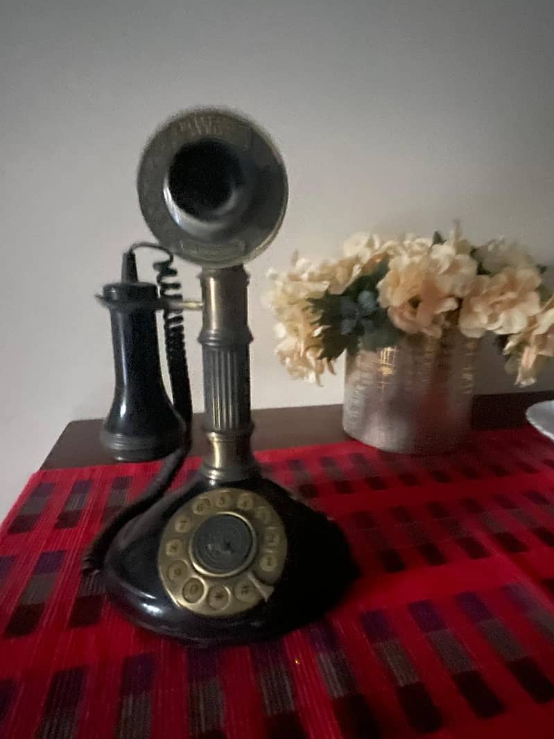 Antique-style telephone from MyBelle UK 1