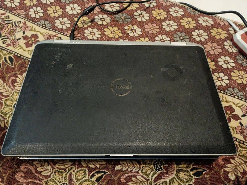 Intel i5 3360M 2.8ghz 64bit 8gb RAM500gb ROM and large screem 1