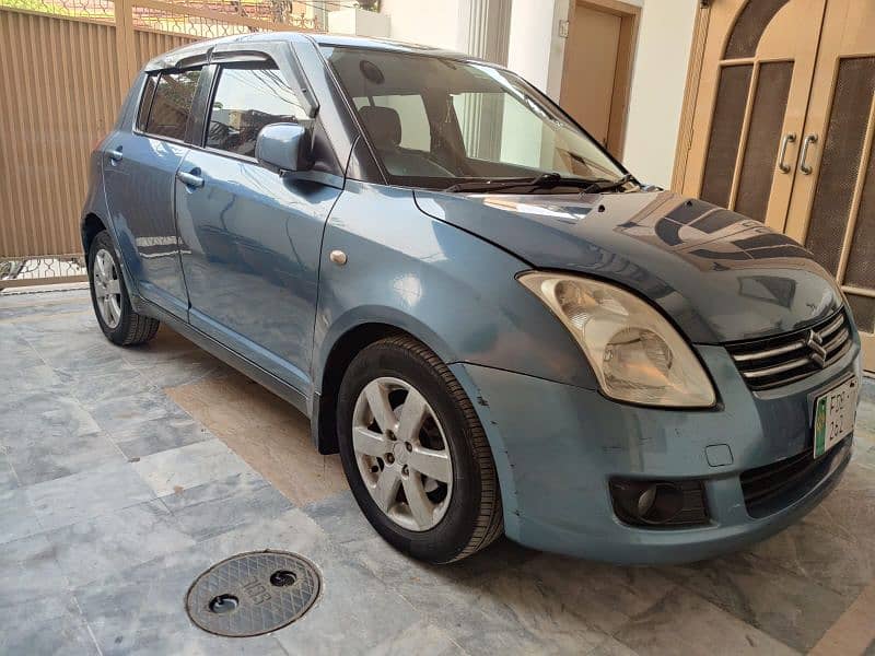 Suzuki Swift DLX 2010 1