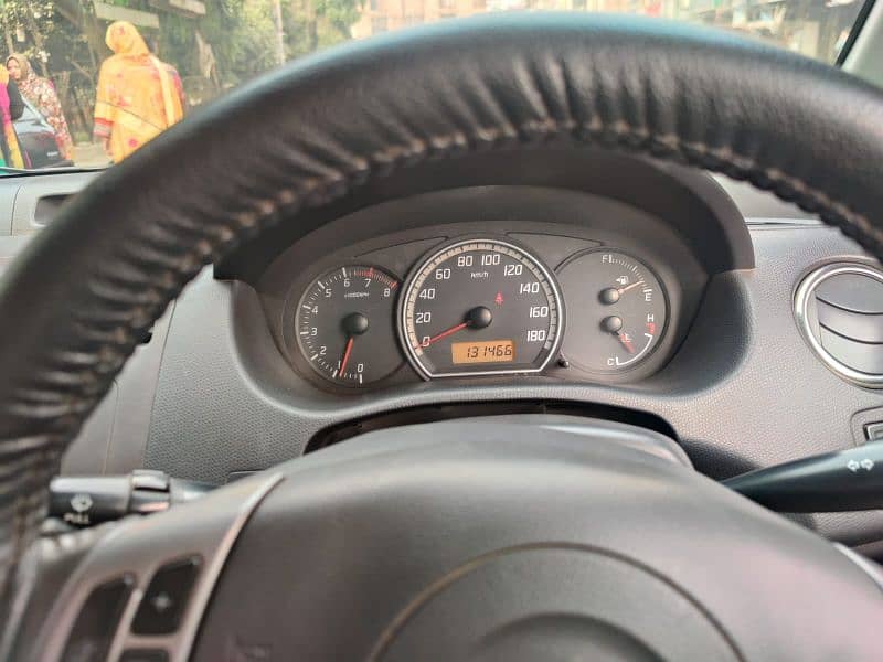 Suzuki Swift DLX 2010 4