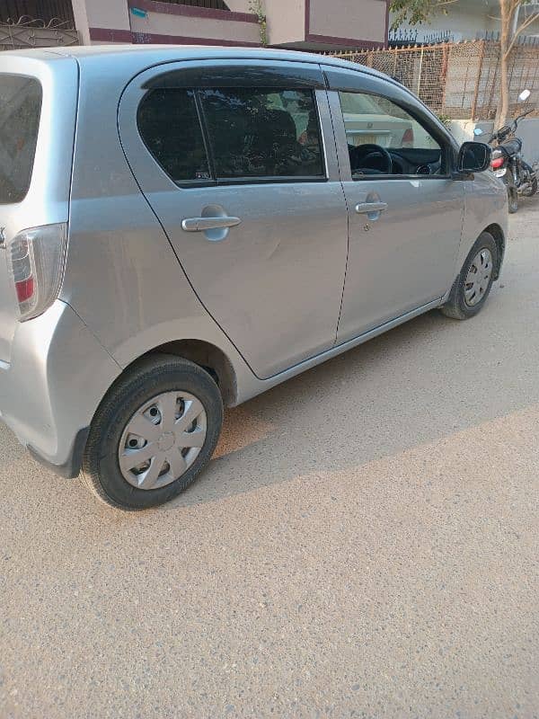 Daihatsu Mira 2016 5