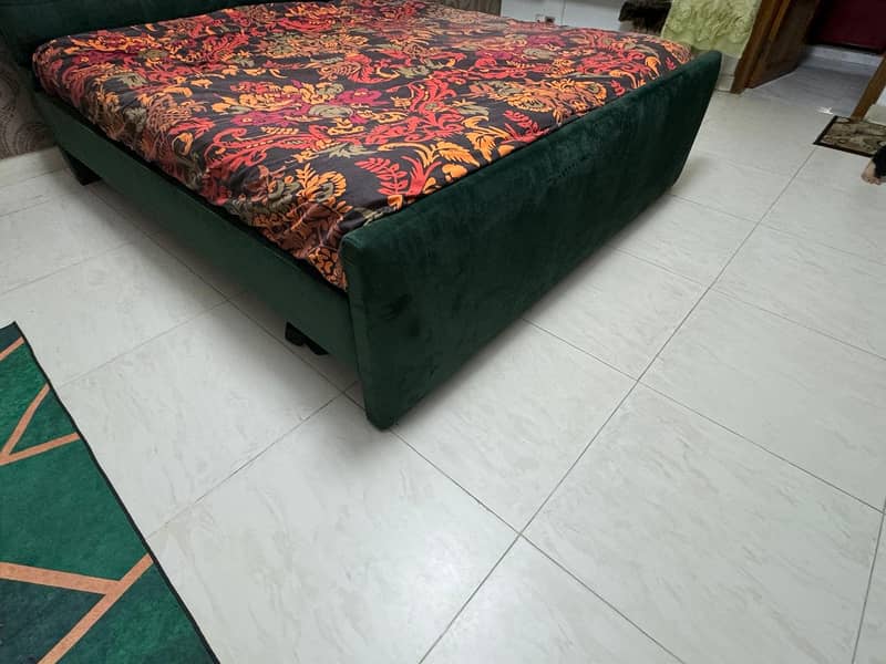 emerald green king bed 2