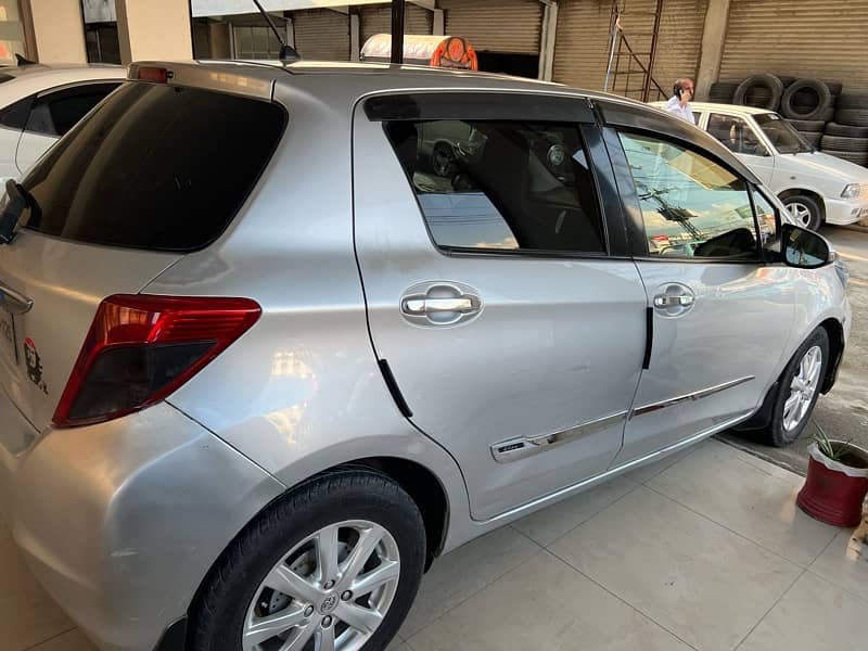 Toyota Vitz 2012 14