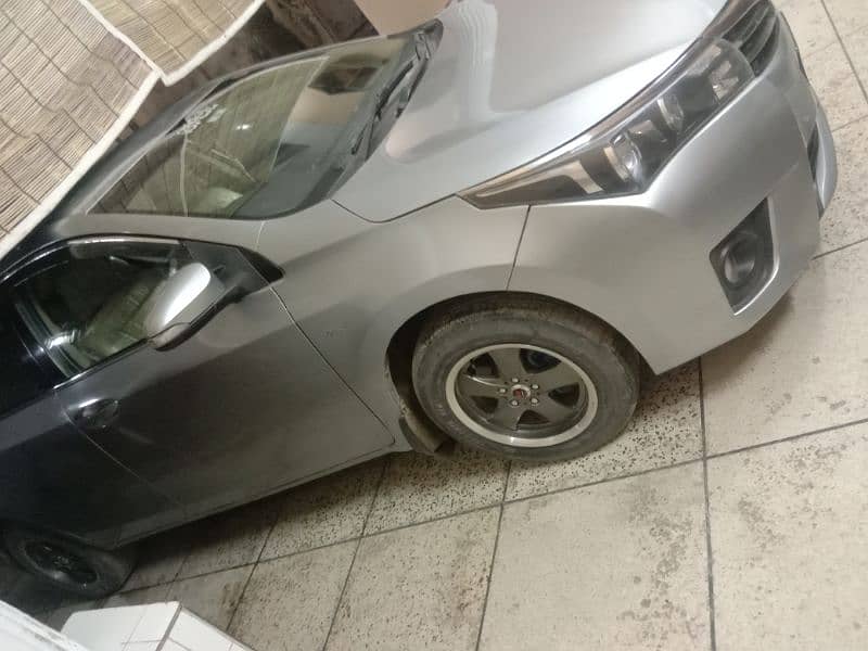 Toyota Corolla GLI 2014/2015 1