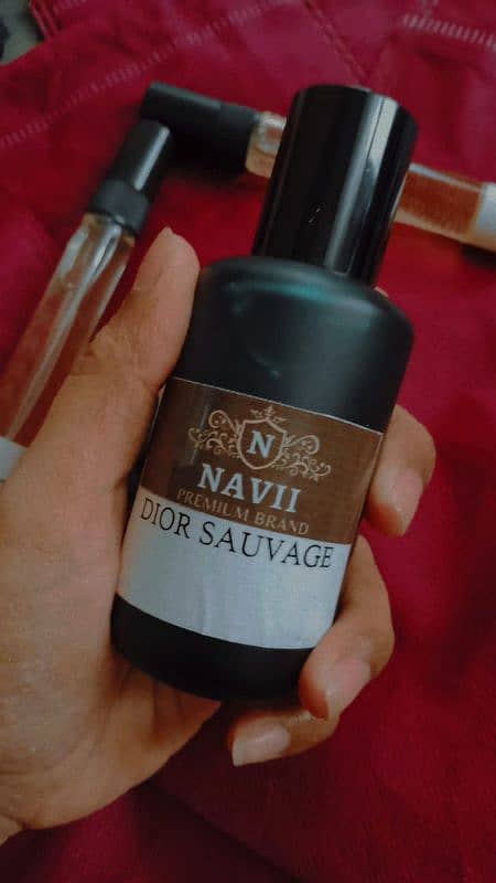 Naviiperfume 1