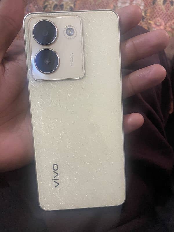 vivo y36 4