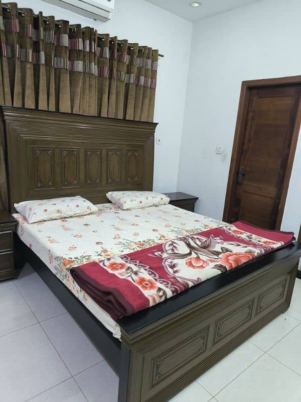 King size bed set 0