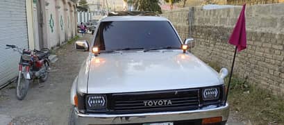 toyata Hilux pickup