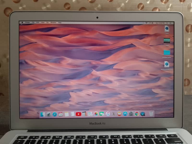 MacBook Air i7  256GB Good condition 10/10 All ok 4