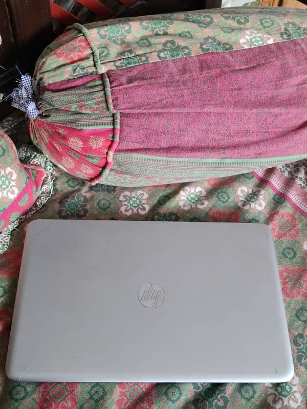 HP Envy 17 i7 4th MQ processor 4gb graphics 1