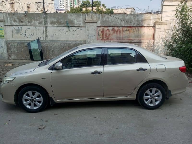 Toyota Corolla GLI 2010/11 full original 1